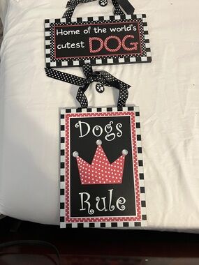 Black and Red 'Dogs Rule' Decorative Pet Signs